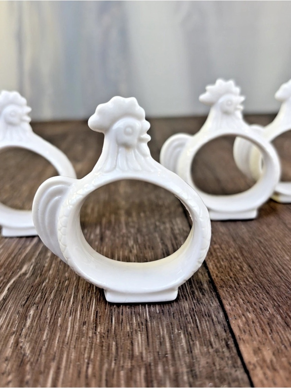 Set of 4 Vintage Bone China White Rooster Napkin Rings  2.5”x 2.25”